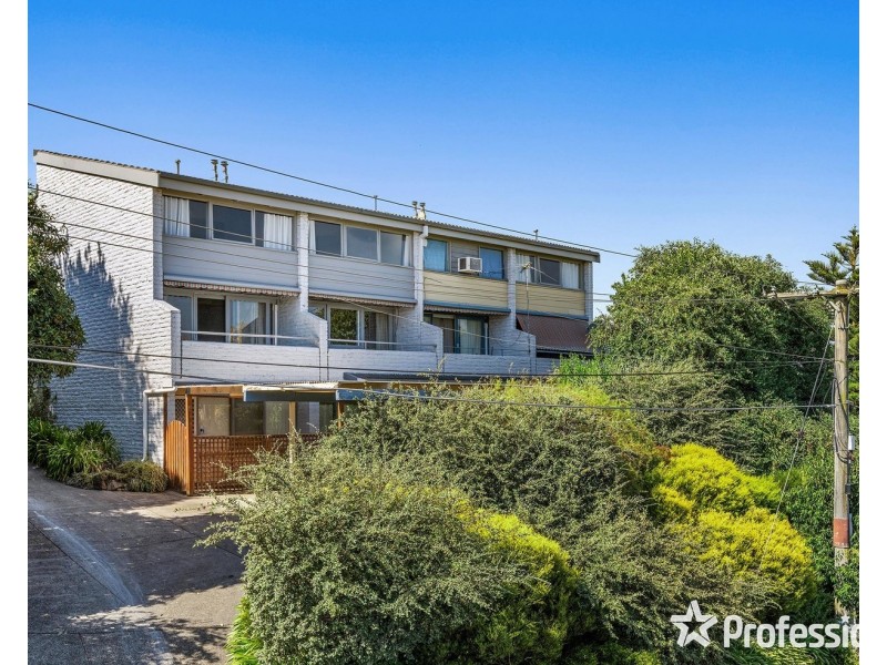 2/16 The Eyrie, Lilydale VIC 3140