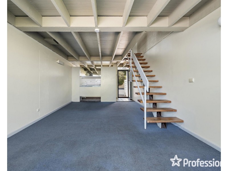 2/16 The Eyrie, Lilydale VIC 3140