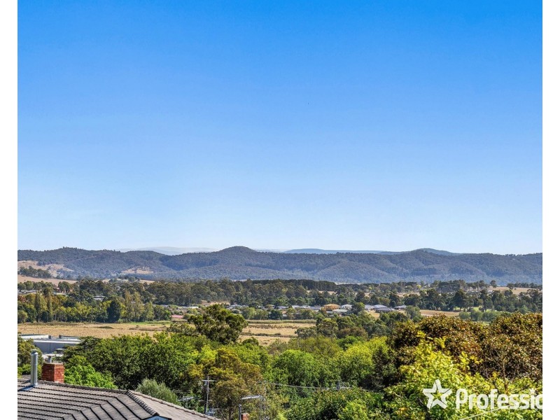 2/16 The Eyrie, Lilydale VIC 3140
