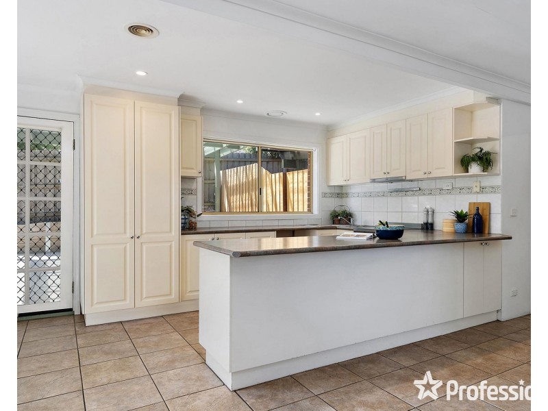 30 Trafalgar Crescent, Lilydale VIC 3140