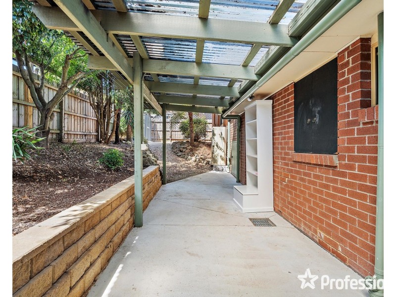 30 Trafalgar Crescent, Lilydale VIC 3140