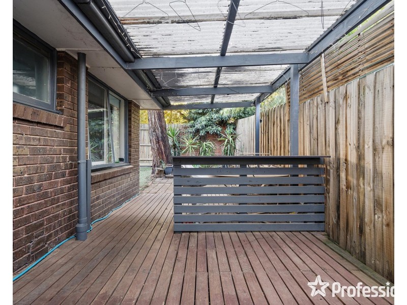 2/14 Cave Hill Road, Lilydale VIC 3140