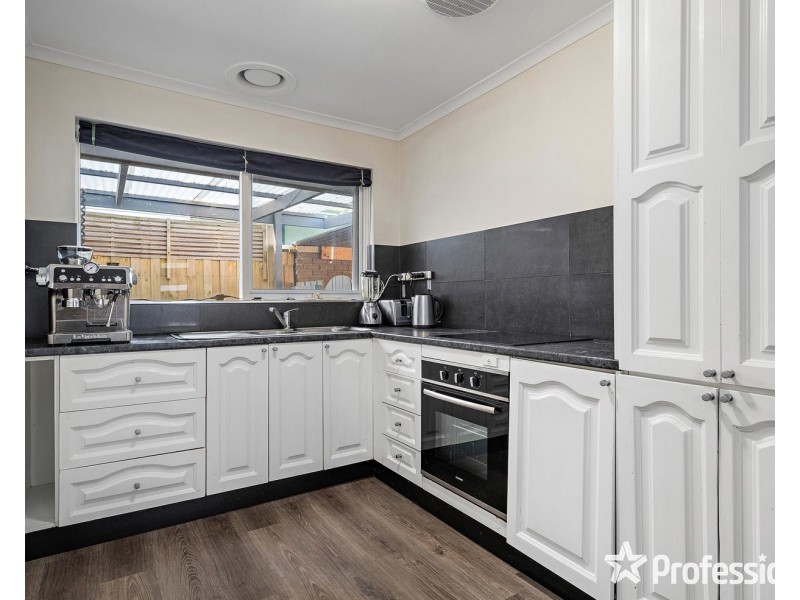 2/14 Cave Hill Road, Lilydale VIC 3140