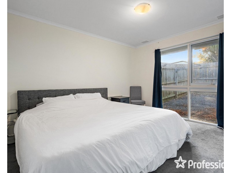 2/14 Cave Hill Road, Lilydale VIC 3140