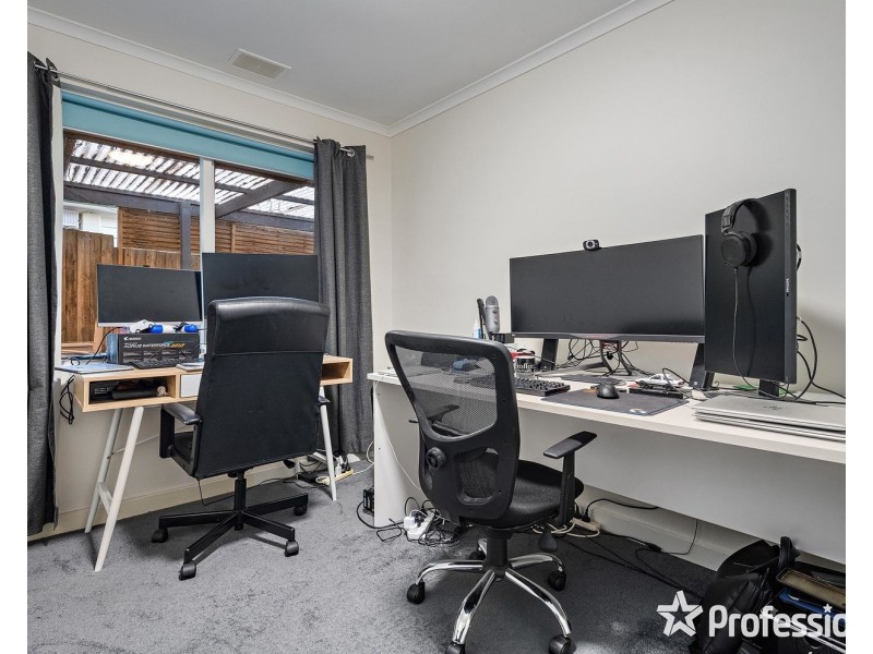 2/14 Cave Hill Road, Lilydale VIC 3140