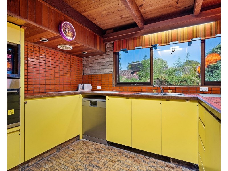 76 Bastow Road, Lilydale VIC 3140