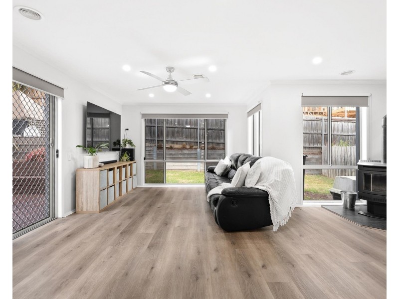 22 Eden Way, Kilsyth VIC 3137