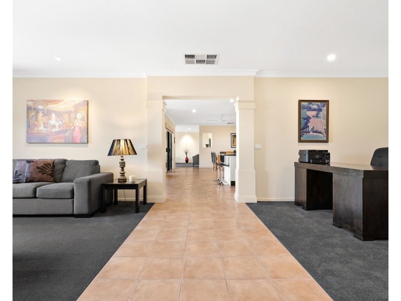 4 Shadi Rise, Yarra Glen VIC 3775