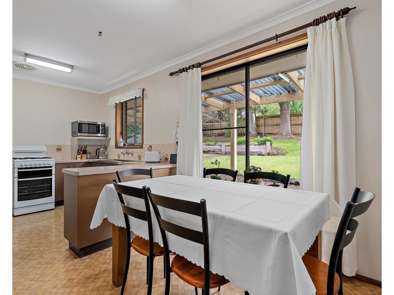 5 Kemp Avenue, Mount Evelyn VIC 3796