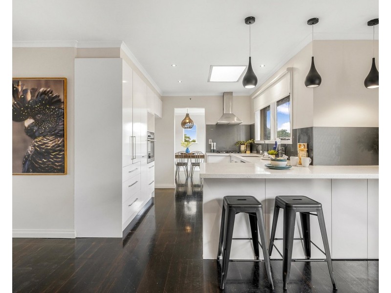 17 Old Kent Road, Mooroolbark VIC 3138