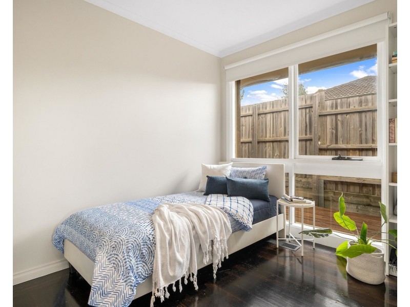 17 Old Kent Road, Mooroolbark VIC 3138