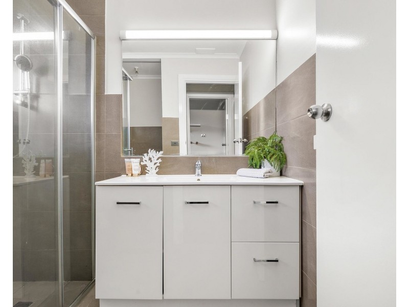 17 Old Kent Road, Mooroolbark VIC 3138