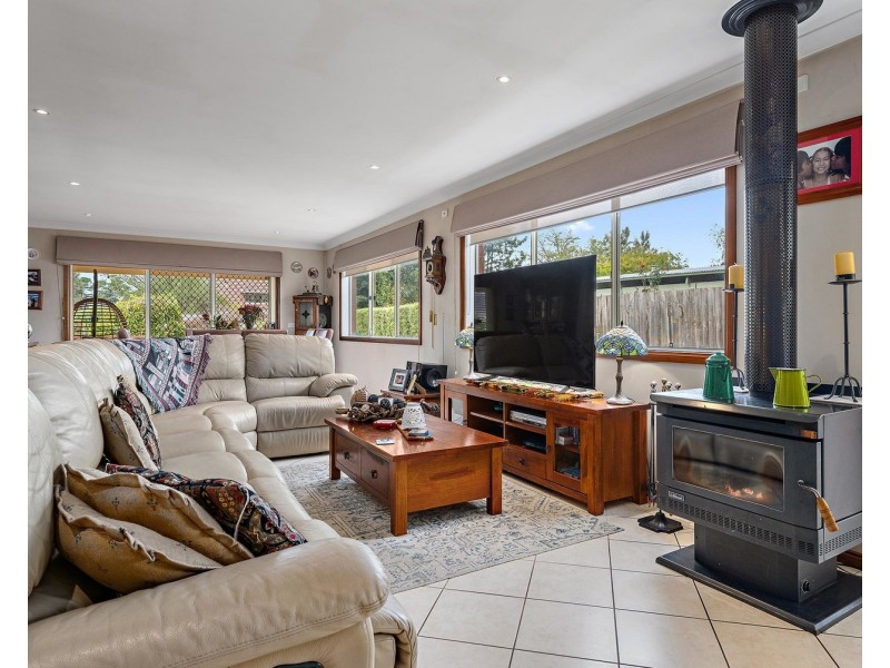 14 Olinda Park Rise, Lilydale VIC 3140