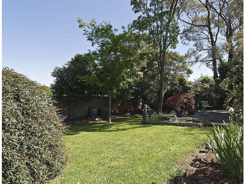 18 Lancaster Place, Chirnside Park VIC 3116
