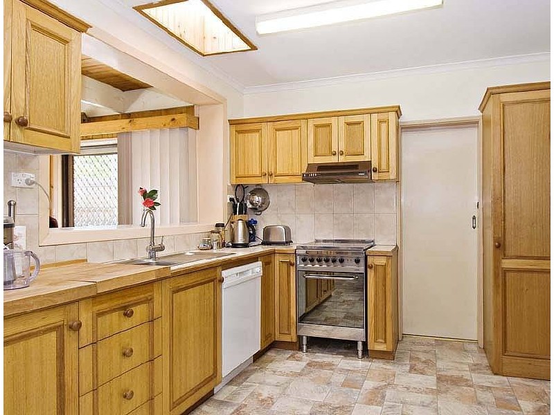 18 Lancaster Place, Chirnside Park VIC 3116