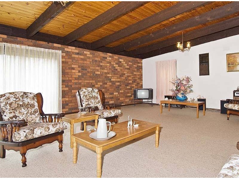 38 St Andrews Drive, Chirnside Park VIC 3116