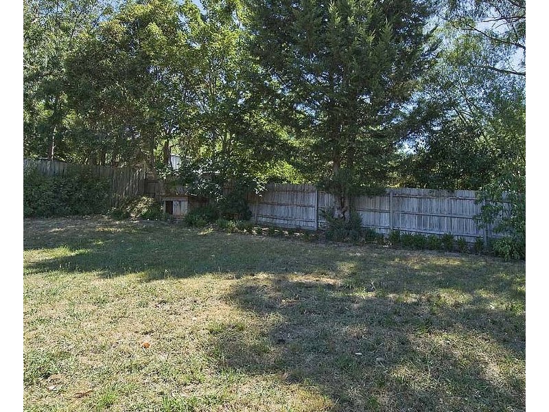 10 Candy Close, Seville VIC 3139