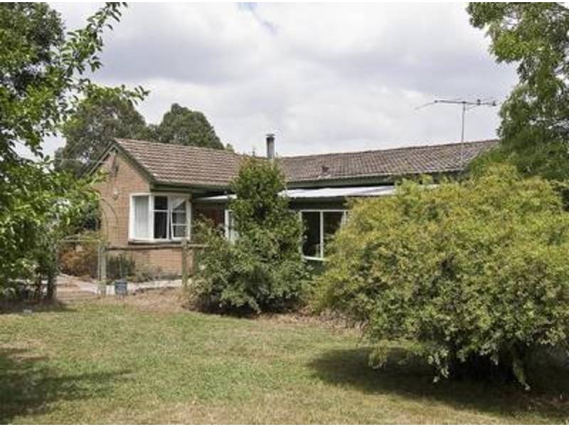 14 Carter Street, Launching Place VIC 3139