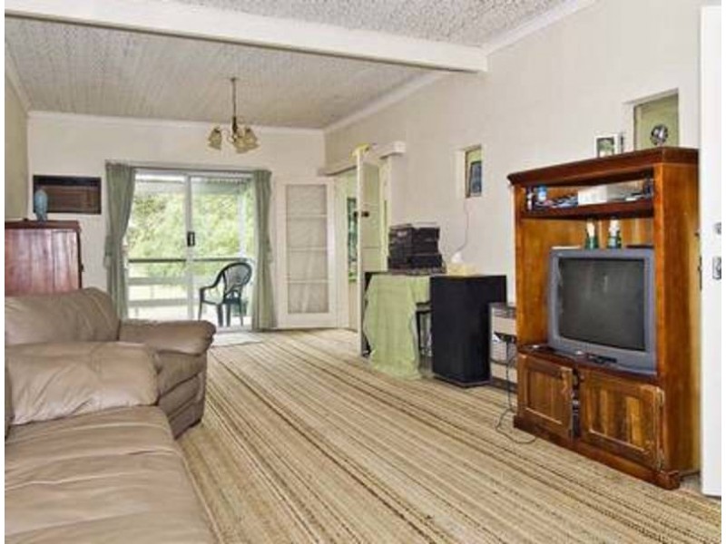14 Carter Street, Launching Place VIC 3139
