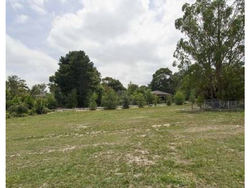 14 Carter Street, Launching Place VIC 3139