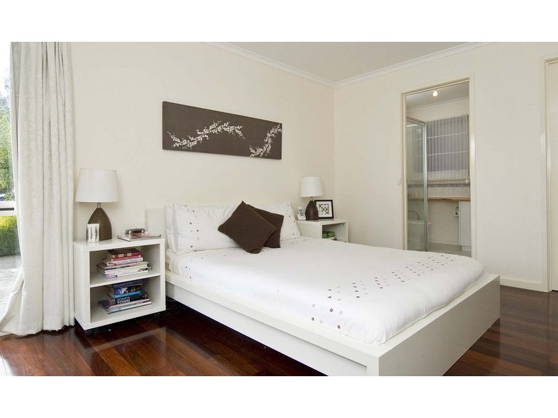 13 Highleigh Court, Mooroolbark VIC 3138