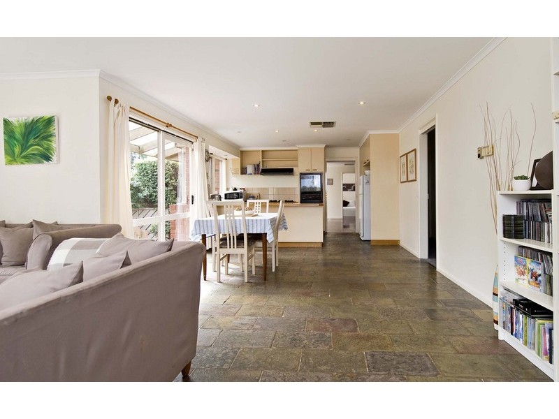13 Highleigh Court, Mooroolbark VIC 3138
