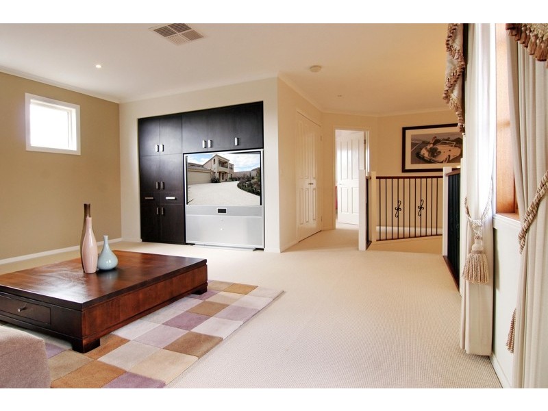 41 Larbert Road, Mooroolbark VIC 3138
