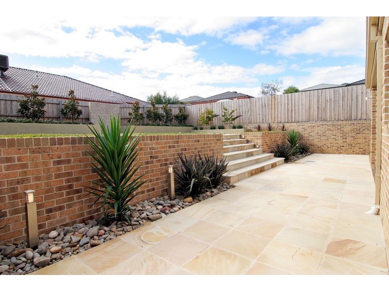 41 Larbert Road, Mooroolbark VIC 3138