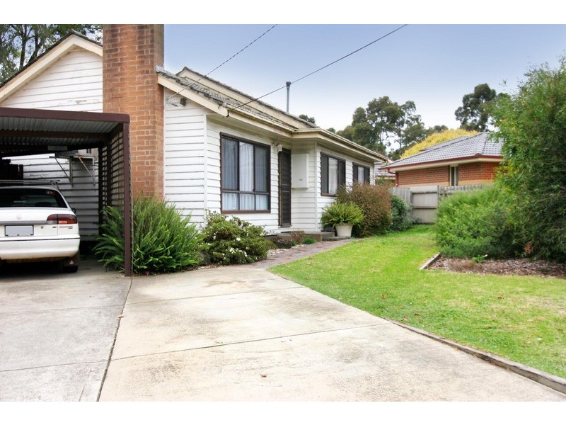 21 Lena Grove, Kilsyth VIC 3137