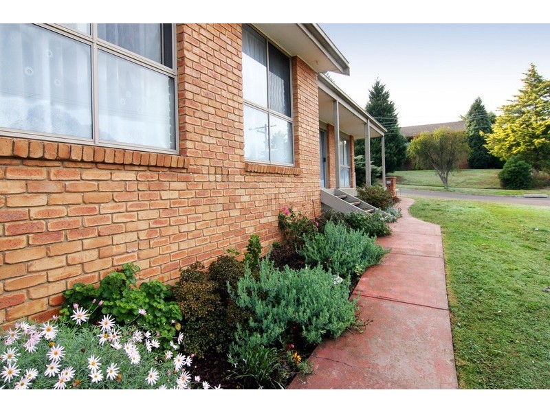 1 Merrill Court, Mooroolbark VIC 3138