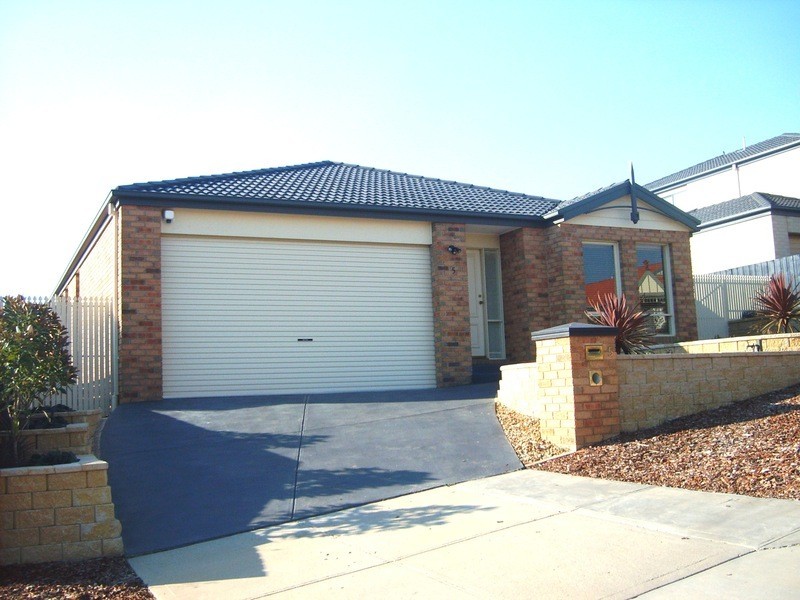5 Andy Close, Lilydale VIC 3140