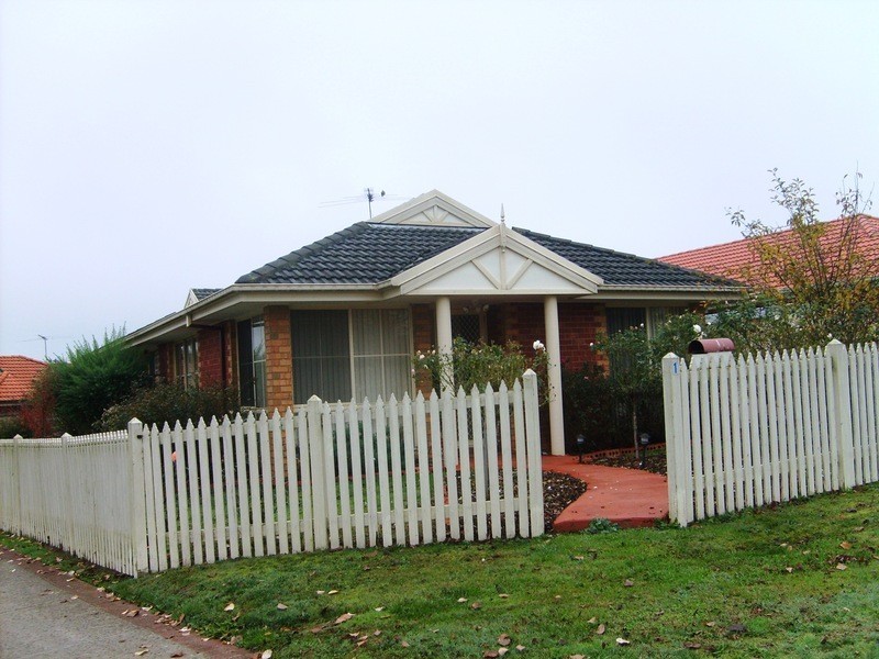 1 Wickham Court, Chirnside Park VIC 3116