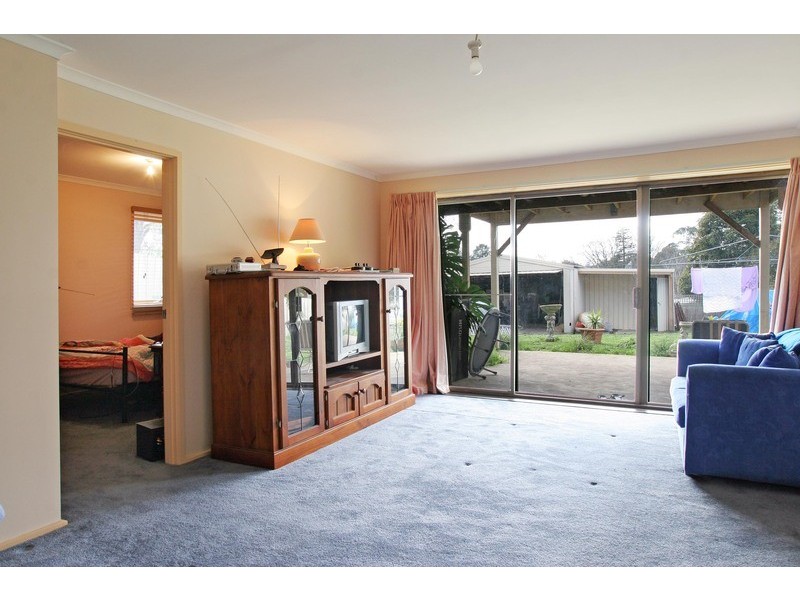 16 Clubpoint Drive, Chirnside Park VIC 3116