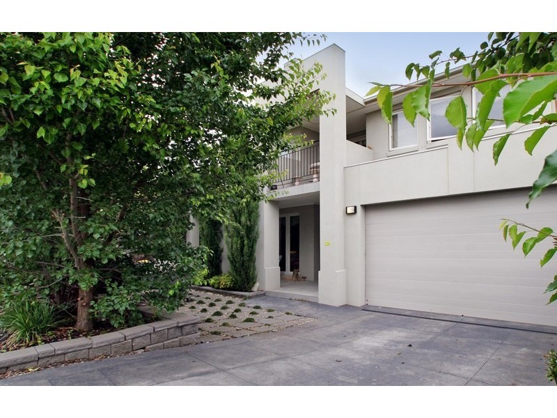 32 Valley Park Drive, Mooroolbark VIC 3138