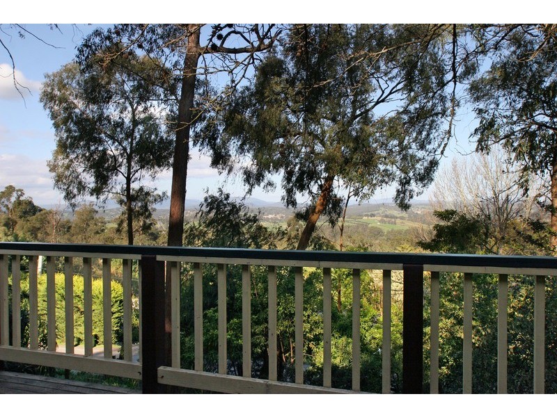 10 High Street, Seville East VIC 3139