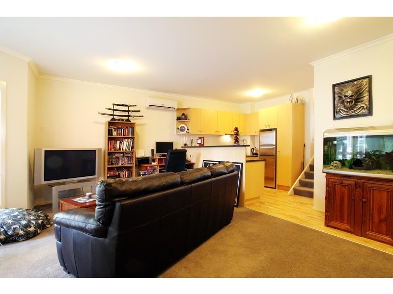 89/13-15 Hewish Road, Croydon VIC 3136