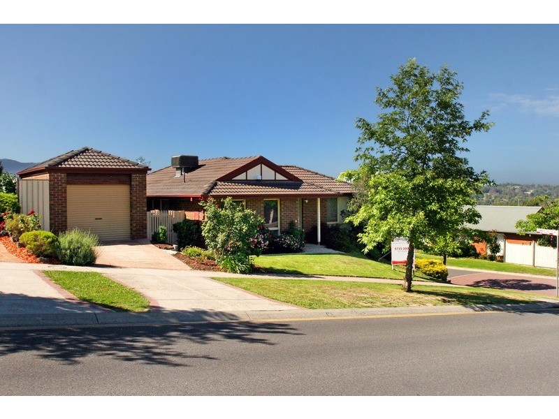 1 Commerford Place, Chirnside Park VIC 3116