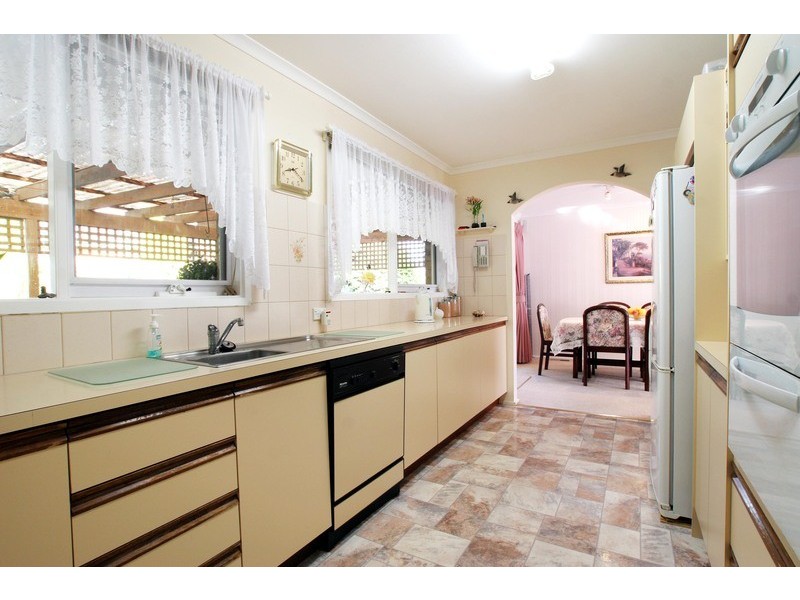 12 Shakespeare Avenue, Mooroolbark VIC 3138