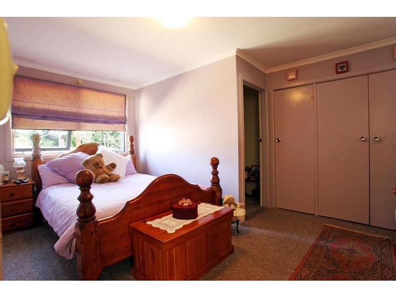 2/7 Laird Street, Croydon VIC 3136