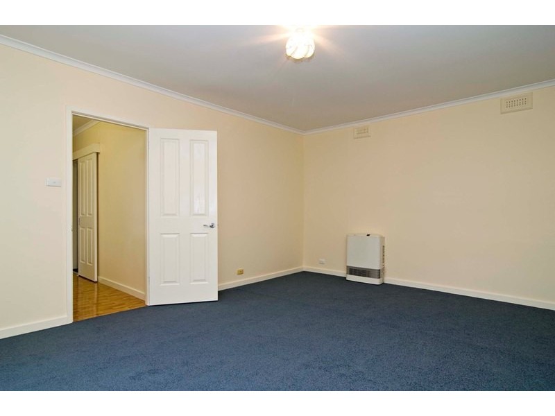 1B/301 Mount Dandenong Road, Croydon VIC 3136