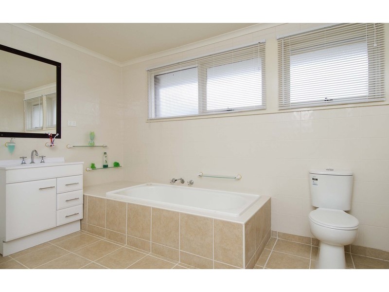 195 Maroondah Highway, Chirnside Park VIC 3116