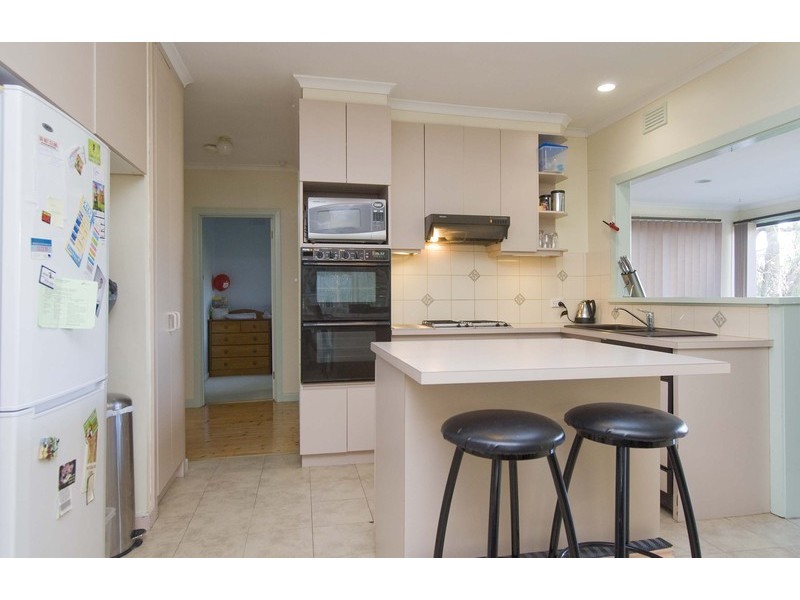 97 Mount View Parade, Croydon VIC 3136