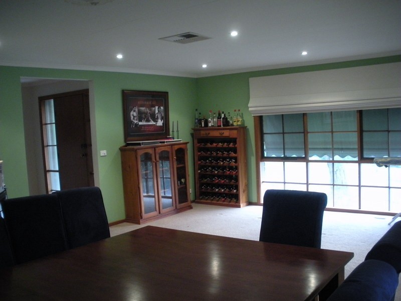 8 Oxford Close, Croydon Hills VIC 3136