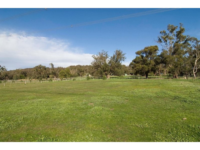 27 Boundary Road, Lilydale VIC 3140