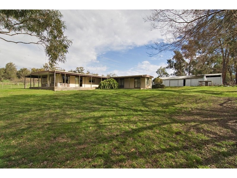 27 Boundary Road, Lilydale VIC 3140