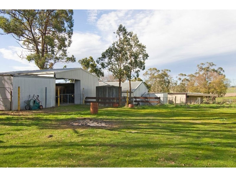 27 Boundary Road, Lilydale VIC 3140