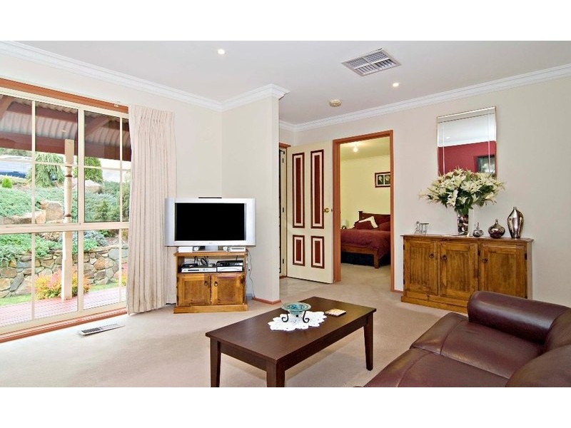 21 Bristol Crescent, Lilydale VIC 3140