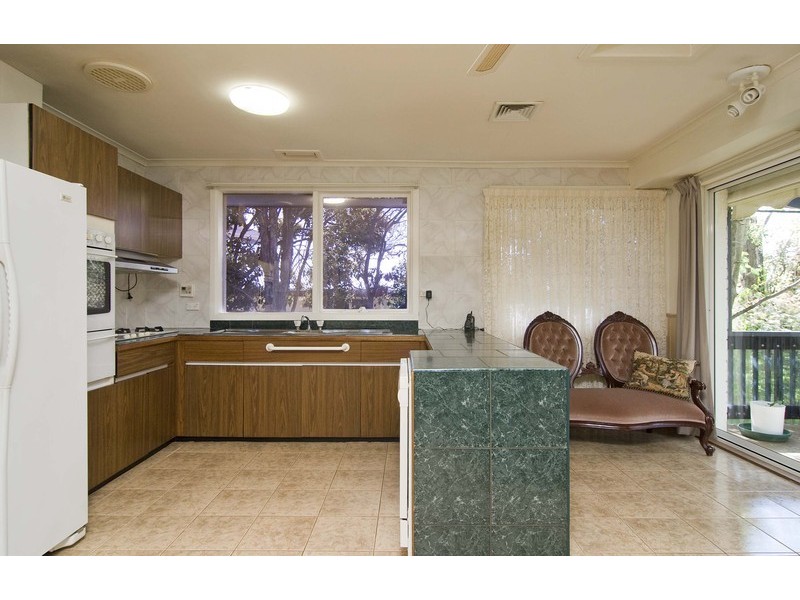4 Berkley Place, Chirnside Park VIC 3116