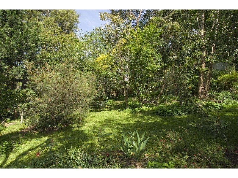 4 Berkley Place, Chirnside Park VIC 3116