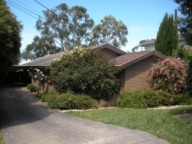 16 Shadowplay Road, Mooroolbark VIC 3138